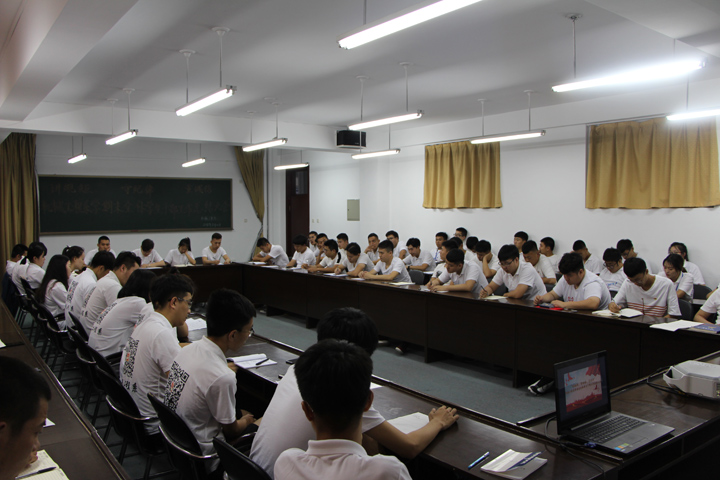 机械系2018年全体学生干部大会2、2018年7月11日.jpg